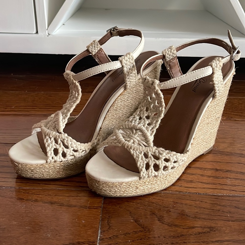 Lucky Brand Wedges Cream Crochet
